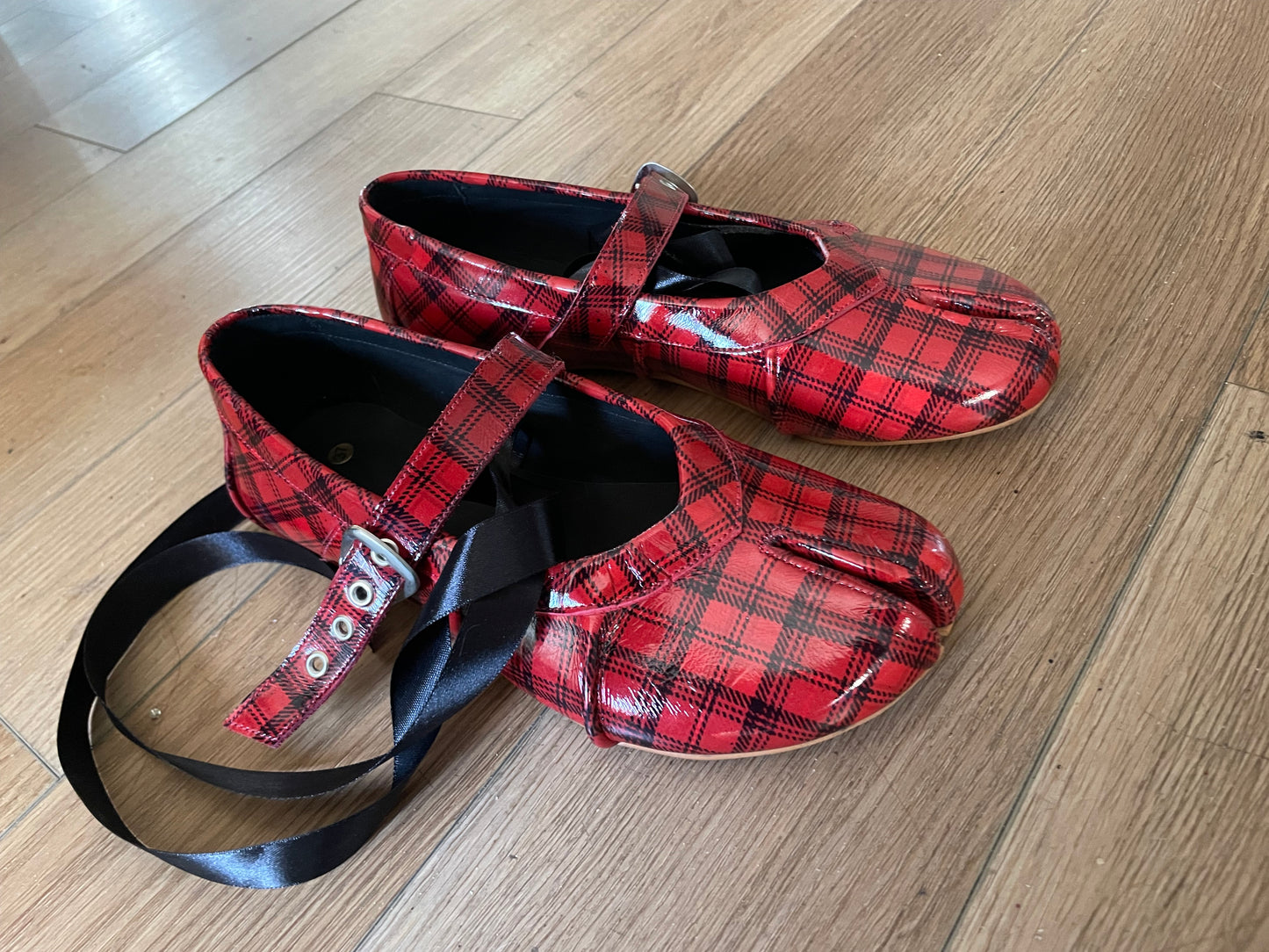 Tabi Red Tartan GHO