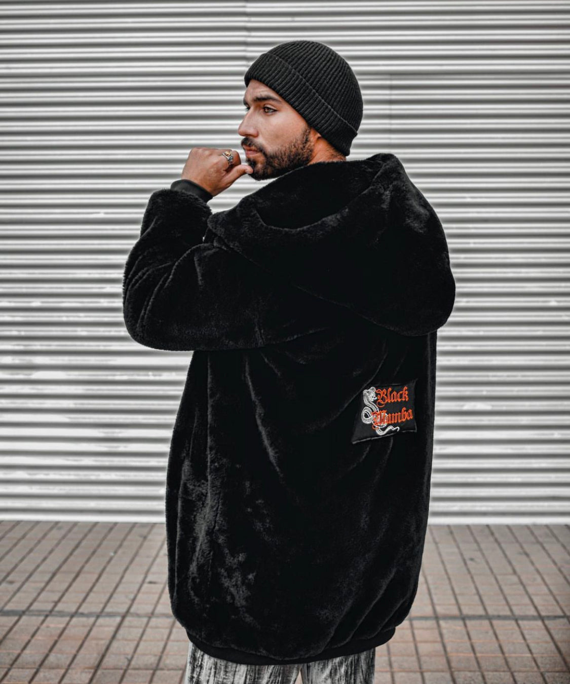 Abrigo Negro Oversized