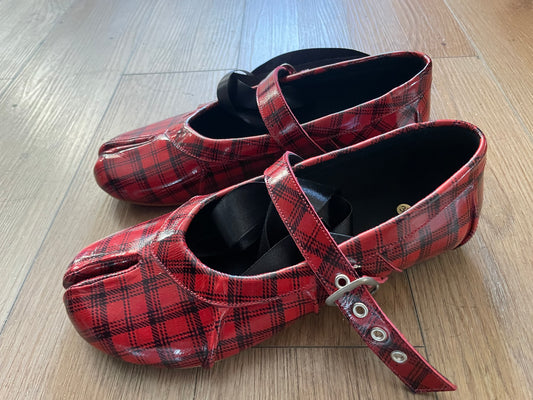 Tabi Red Tartan GHO