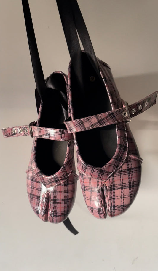 Tabi Pink Tartan GHO
